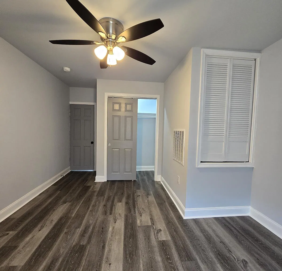 2 bed, 810 sqft, $1,050 — Photo 4