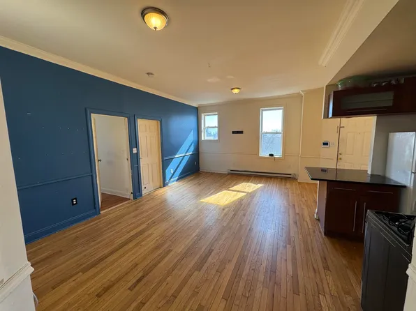 372 Communipaw Avenue image 10 of 20