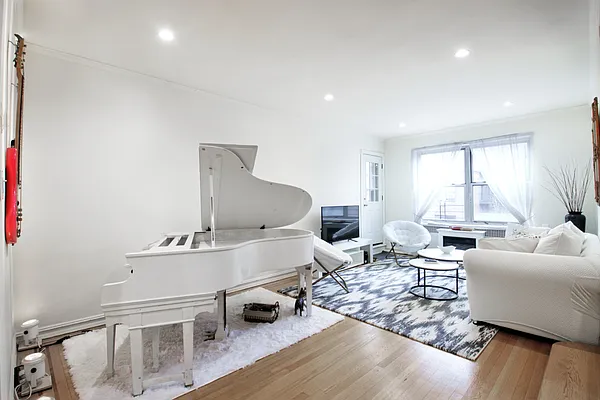 Rented by Corcoran | media 16