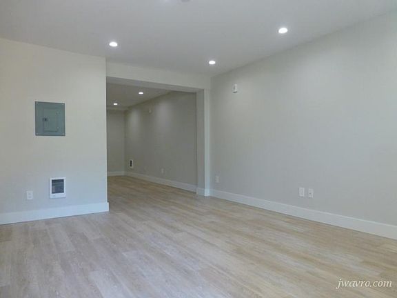 4th image of 80 7th Ave #A