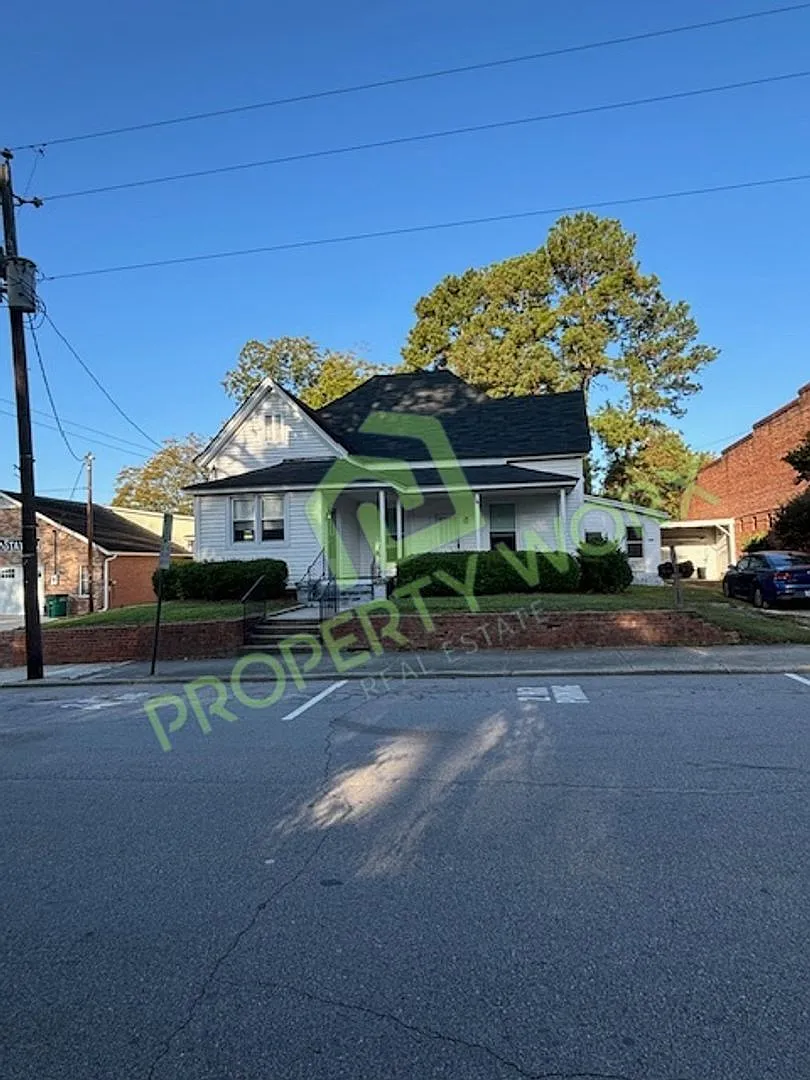 Single Family Home in Nashville — Photo 1