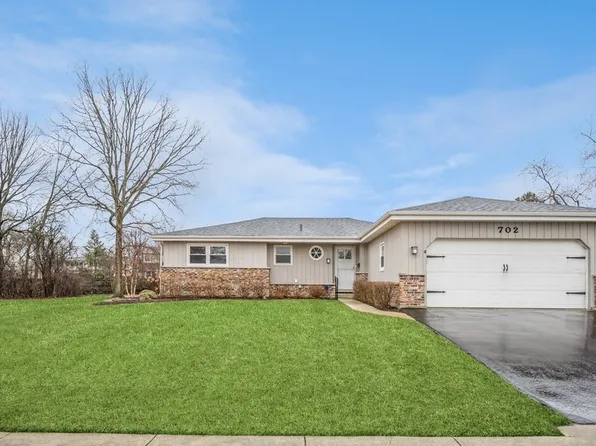 702 Barberry Rd, Highland Park, IL 60035