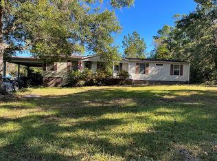 205 Moores Landing Ct, Hampstead, NC 28443