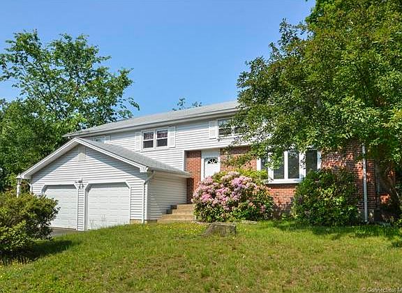 Attached 2 car garage with ...