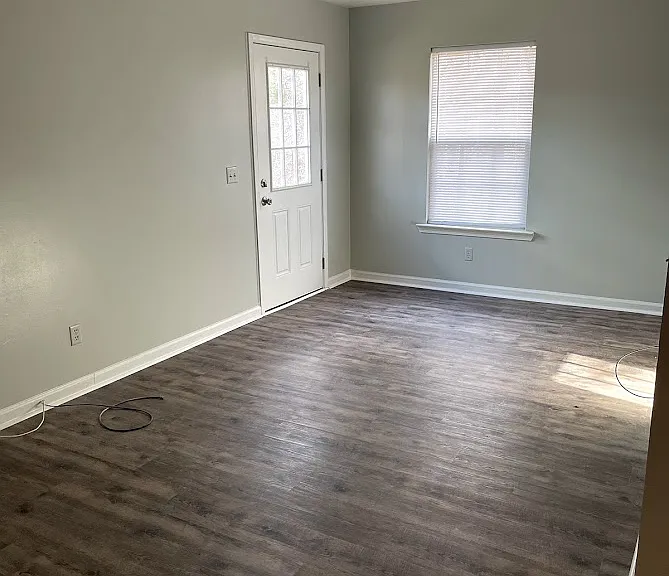 128B N Poole St — Photo 7