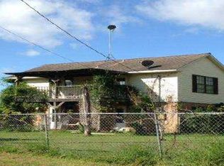 120 McClellan Rd, Beach City, TX 77523