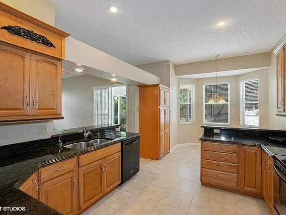 5th image of 1237 Hollow Pine Dr