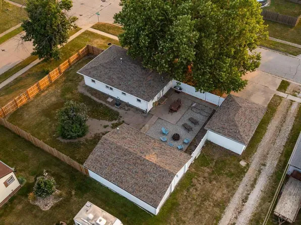 718 S James St, Ottumwa, IA 52501