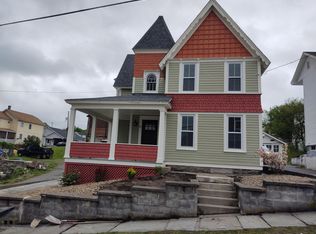 95 S Church St, Carbondale, PA