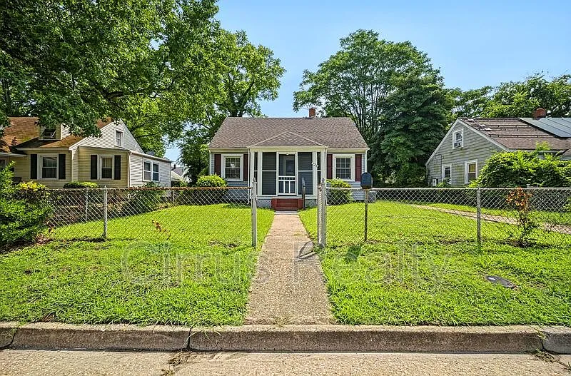 3 bed, 2.0 bath, 1200 sqft, $1,695 — Photo 3
