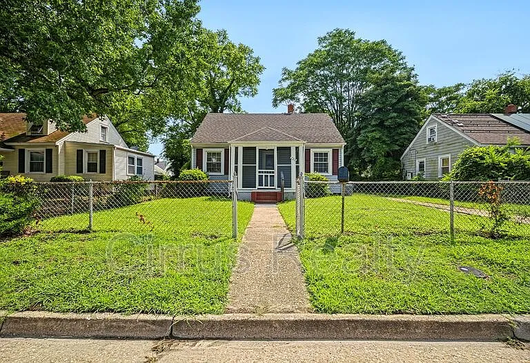 428 Melville Rd — Photo 3