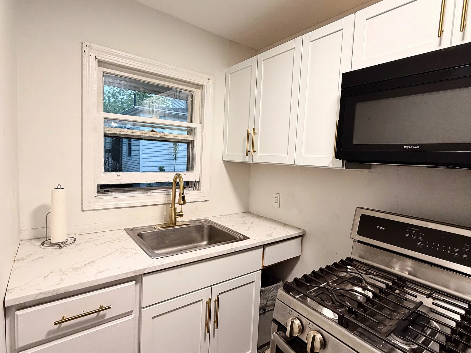 1 bed, $1,400 — Photo 3