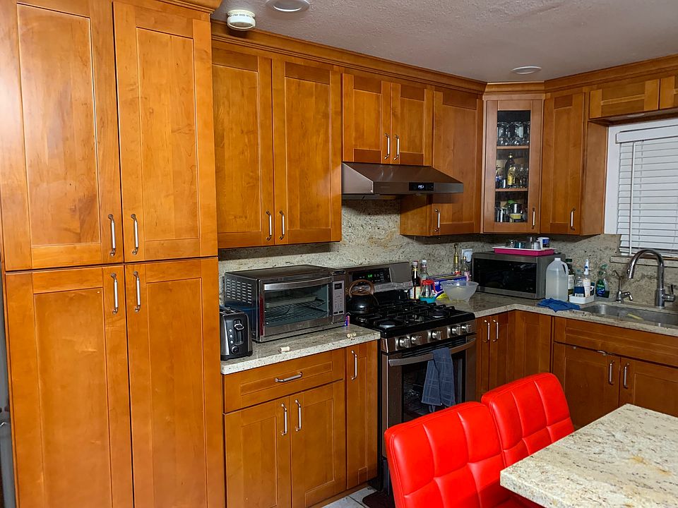 1st image of 5260 Garrison Cir