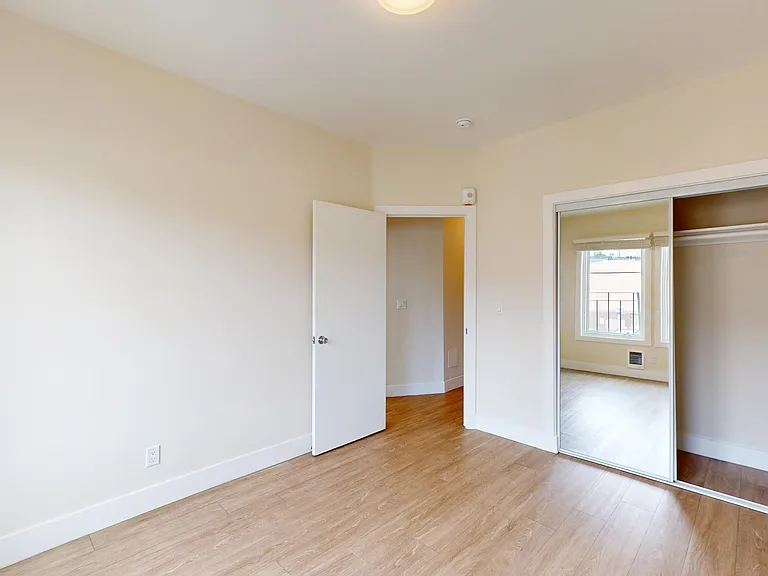 40 Tiffany Ave #1 — Photo 12