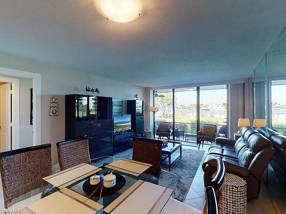 5th image of 651 Seaview Ct APT B105