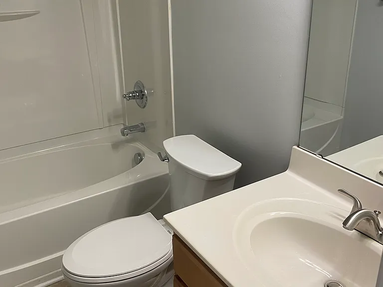 10102 Glenburn Ln — Photo 24