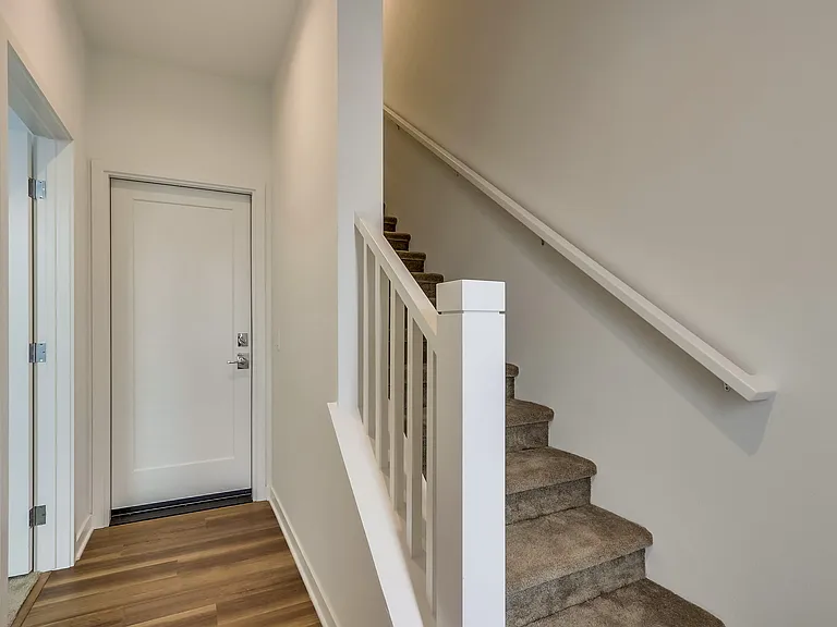 2316 Synergy Dr — Photo 3