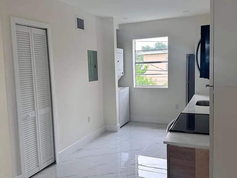 3265 NW 47th St #3 — Photo 7