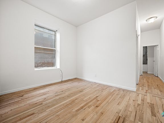 4th image of 215 W 116th St APT 1F