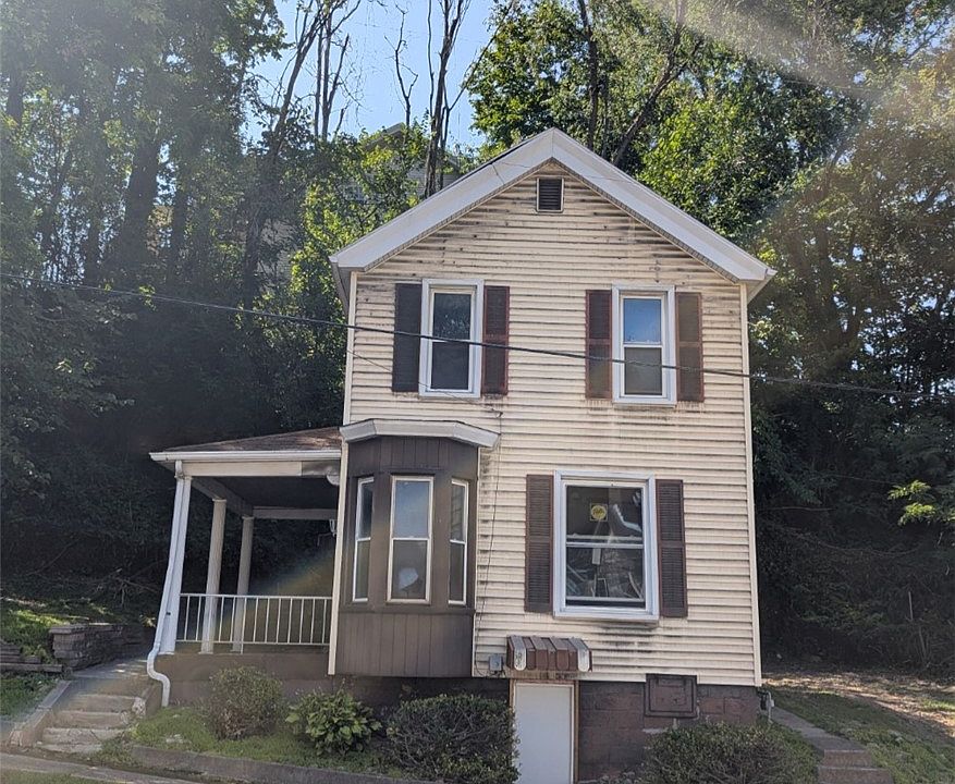 1st image of 410 4th St