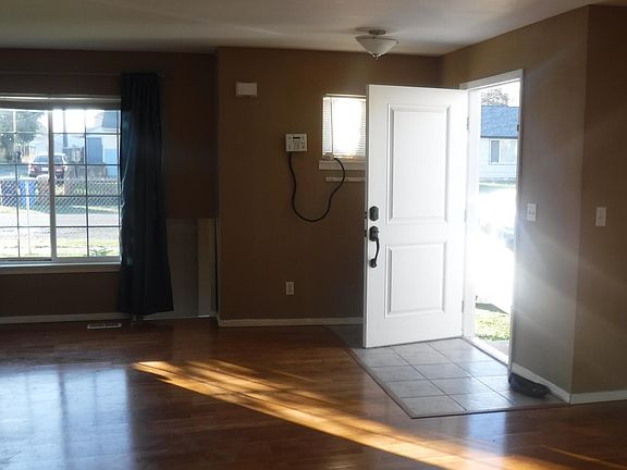 5th image of 5807 E I St