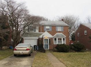 912 Knorr St, Philadelphia, PA 19111