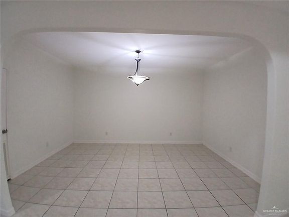 5th image of 130 San Jacinto St