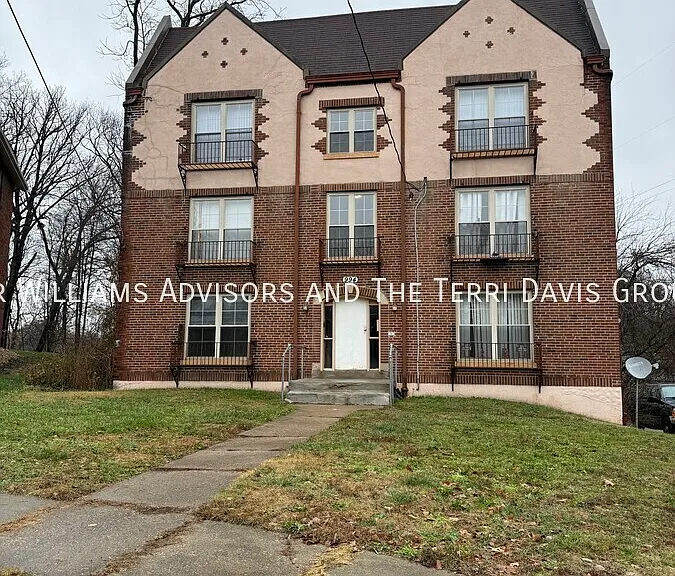 994 Cleveland Ave #1 — Photo 1