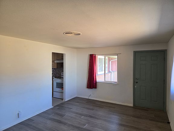 3rd image of 4615 S Henderson St #Na