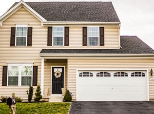 550 Rivanna Run, Falling Waters, WV 25419