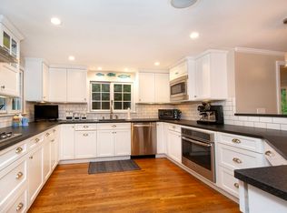 72 Parting Rock Rd, Duxbury, MA 02332