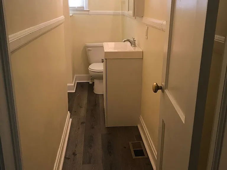 1107 Georgia Ave — Photo 3