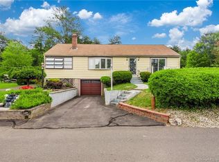 11 Aborn Private Rd, Ellington, CT 06029