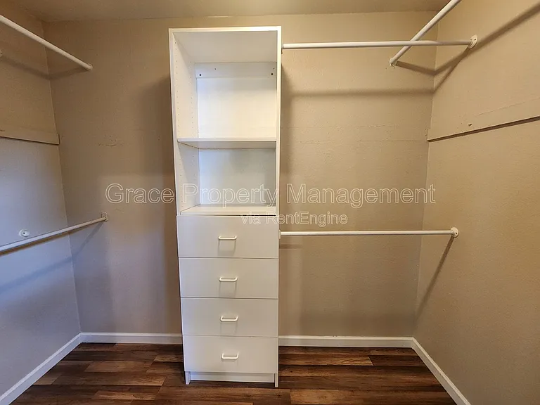 11725 Chase Ct — Photo 19