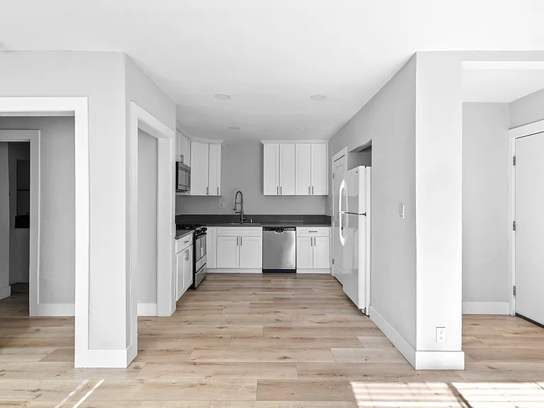 7137 Greeley St #4 — Photo 6