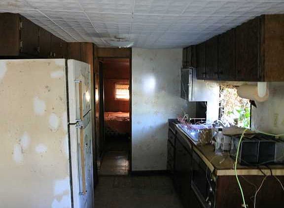 3rd image of 333 Camelia Ln