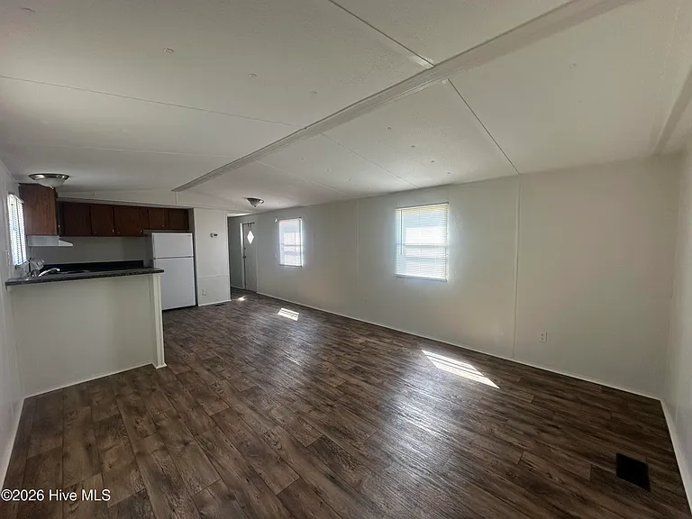 134 Littleton St — Photo 4