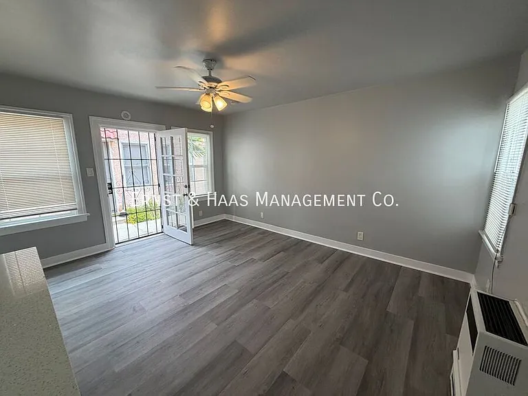 1119 Saint Louis Ave #5 — Photo 6