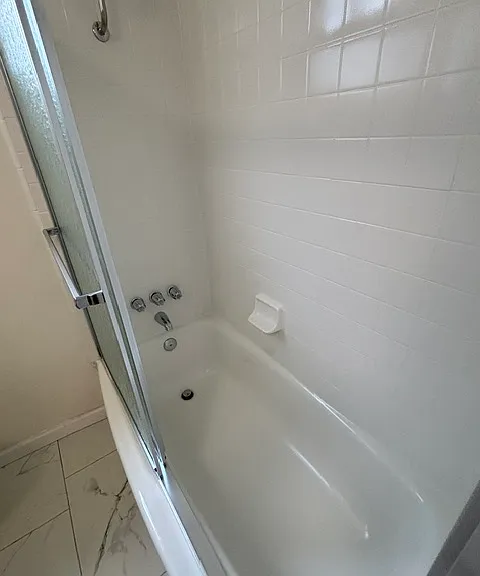 Boulevard Apts — Photo 12