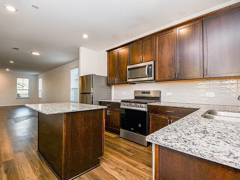 17867 Baleage Ln — Photo 11