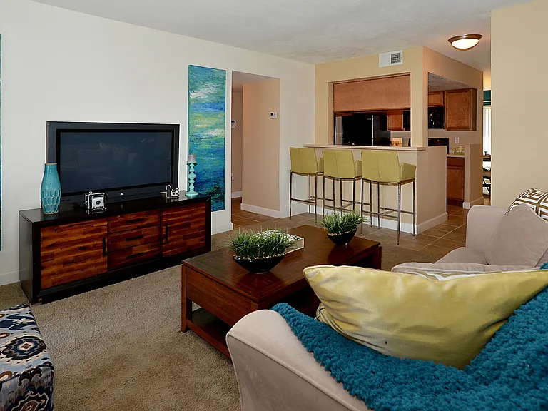 Alta Mar at Broadwater Apartments — Photo 9