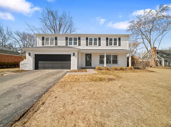 1460 Northwoods Cir, Deerfield, IL 60015