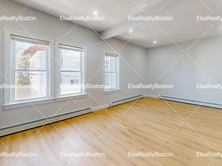 35 Francis St #2R — Photo 6