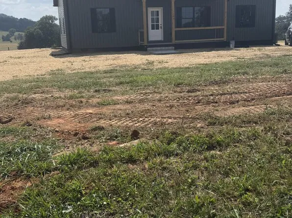 2003 Duck Pond Rd, Sparta, TN 38583