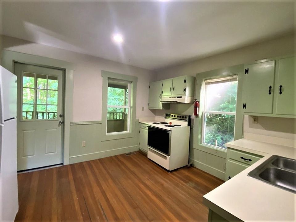 32 Hall Street 32 Hall St Barre VT Zillow