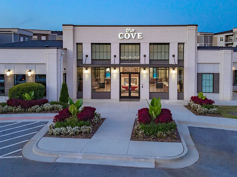 Cove at Covington — Photo 6