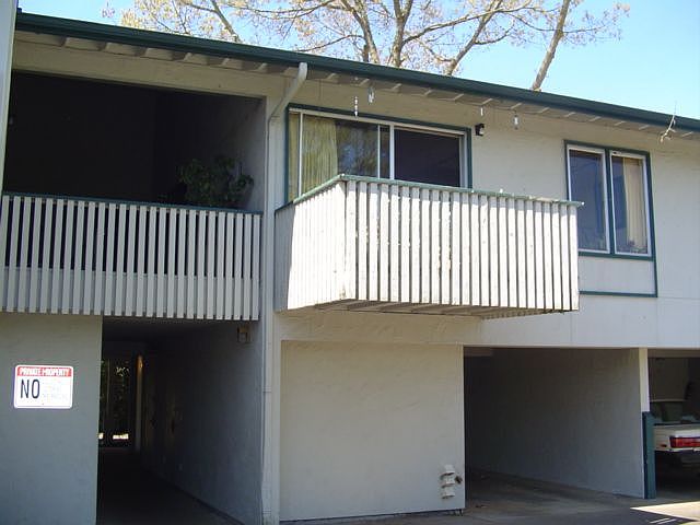 2nd image of 802 3rd Pl APT 12