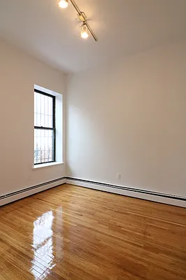 Rented by Oxford Property Group | media 7