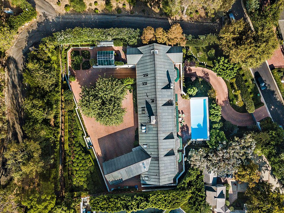 1st image of 675 Macculloch Dr