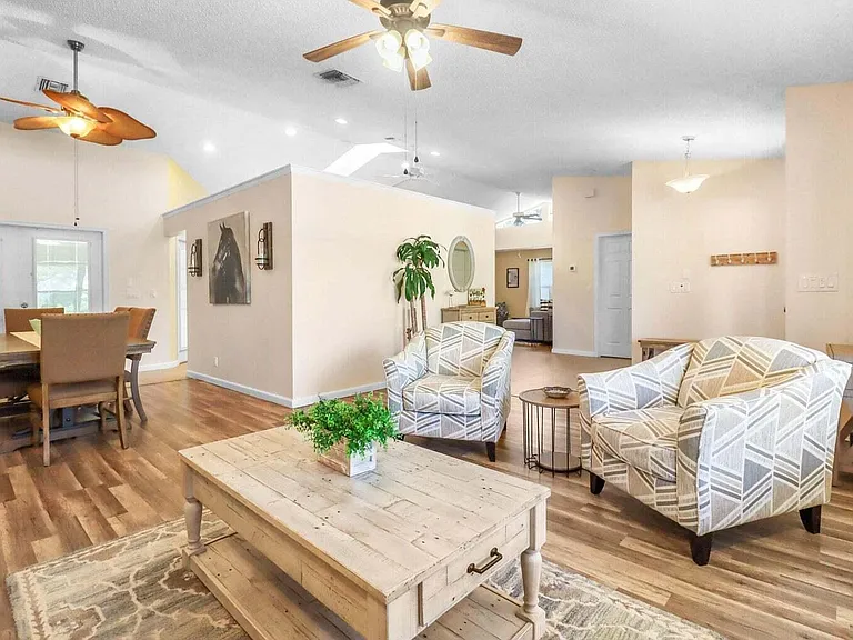 14148 Paddock Dr — Photo 23